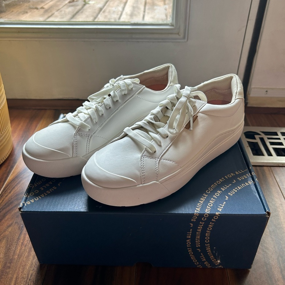 Dr. Scholl's White Women's Sneakers